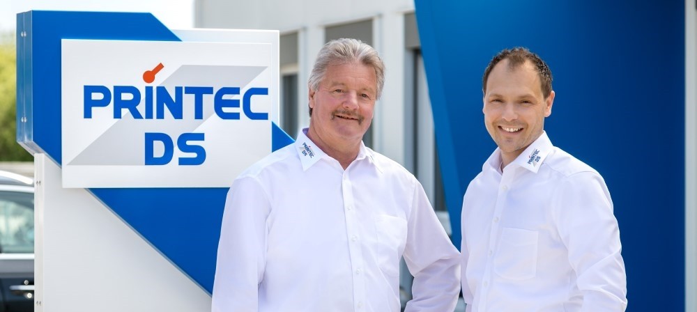  Rolf Zimmermann (links) und der neue Gechäftsführer Thomas Holeczek blicken gemeinsam in eine erfolgreiche Zukunft für Ihr Unternehmen 